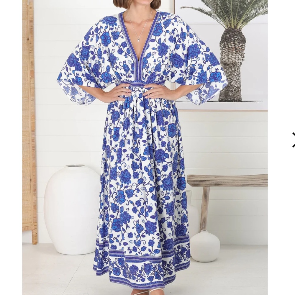 Salty Crush Zelle Maxi Dress VNeck Batwing Sleeve Side Splits Kailin Print Blue